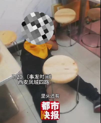 DƬ